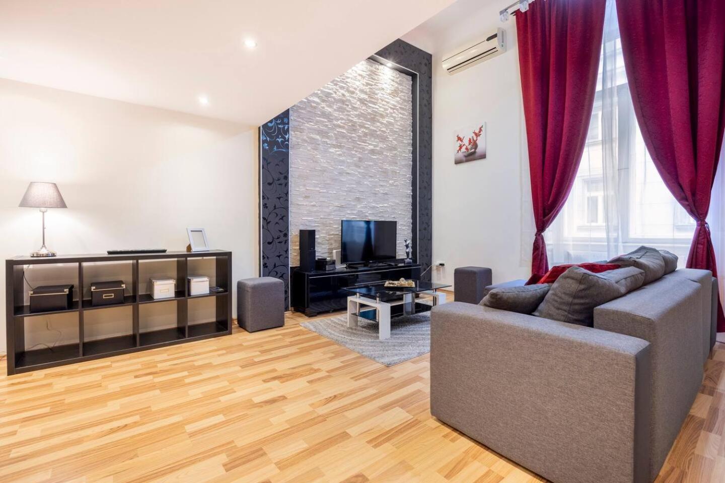 Marianna Apartment Boedapest Buitenkant foto